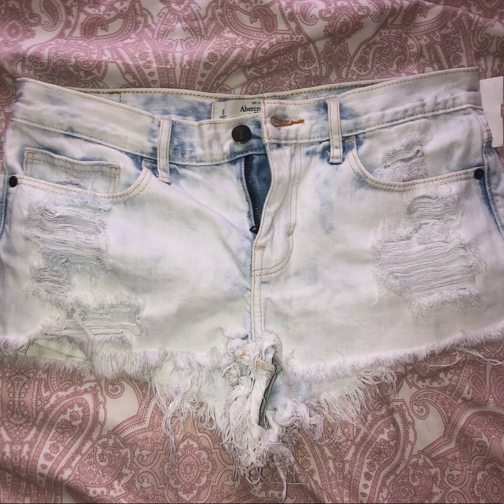 Light wash denim shorts. Lightly used